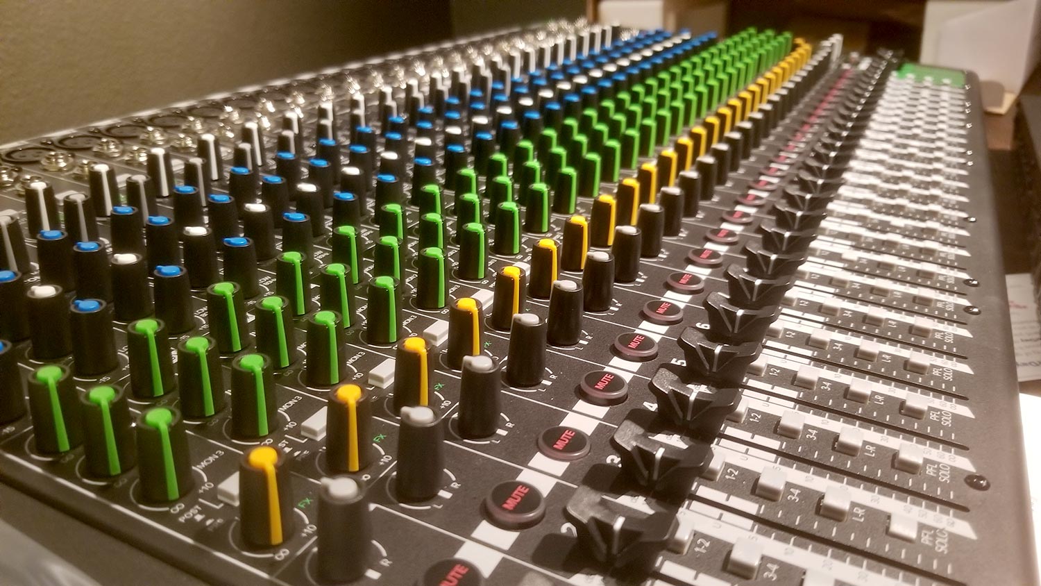 Audio console